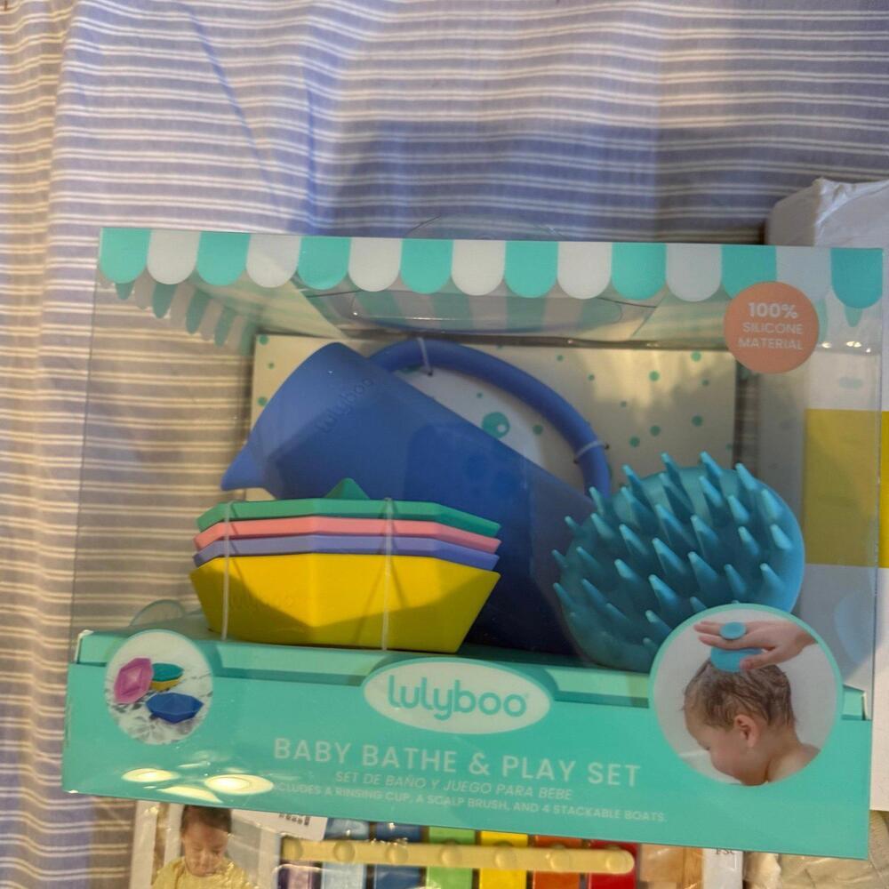 Baby Essentials Set - Picture 2 of 4